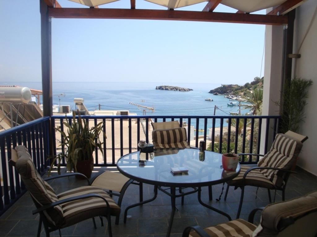 Niki Apartment Loutro